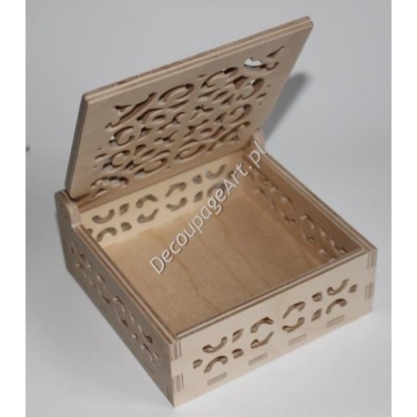 Pudełko ażurowe drewniane 15